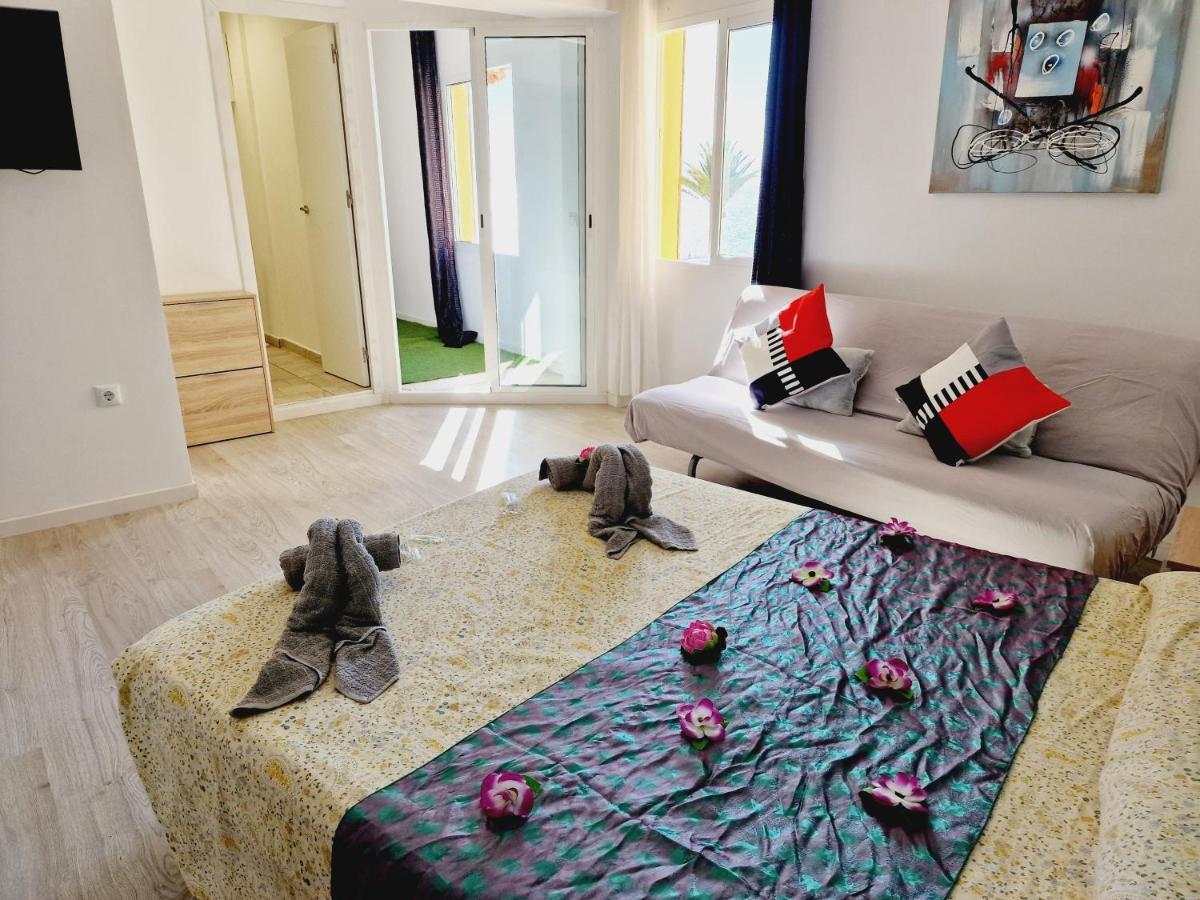Daniel Beachfront, 2 Rooms Wifi Free Playa de las Américas Eksteriør billede