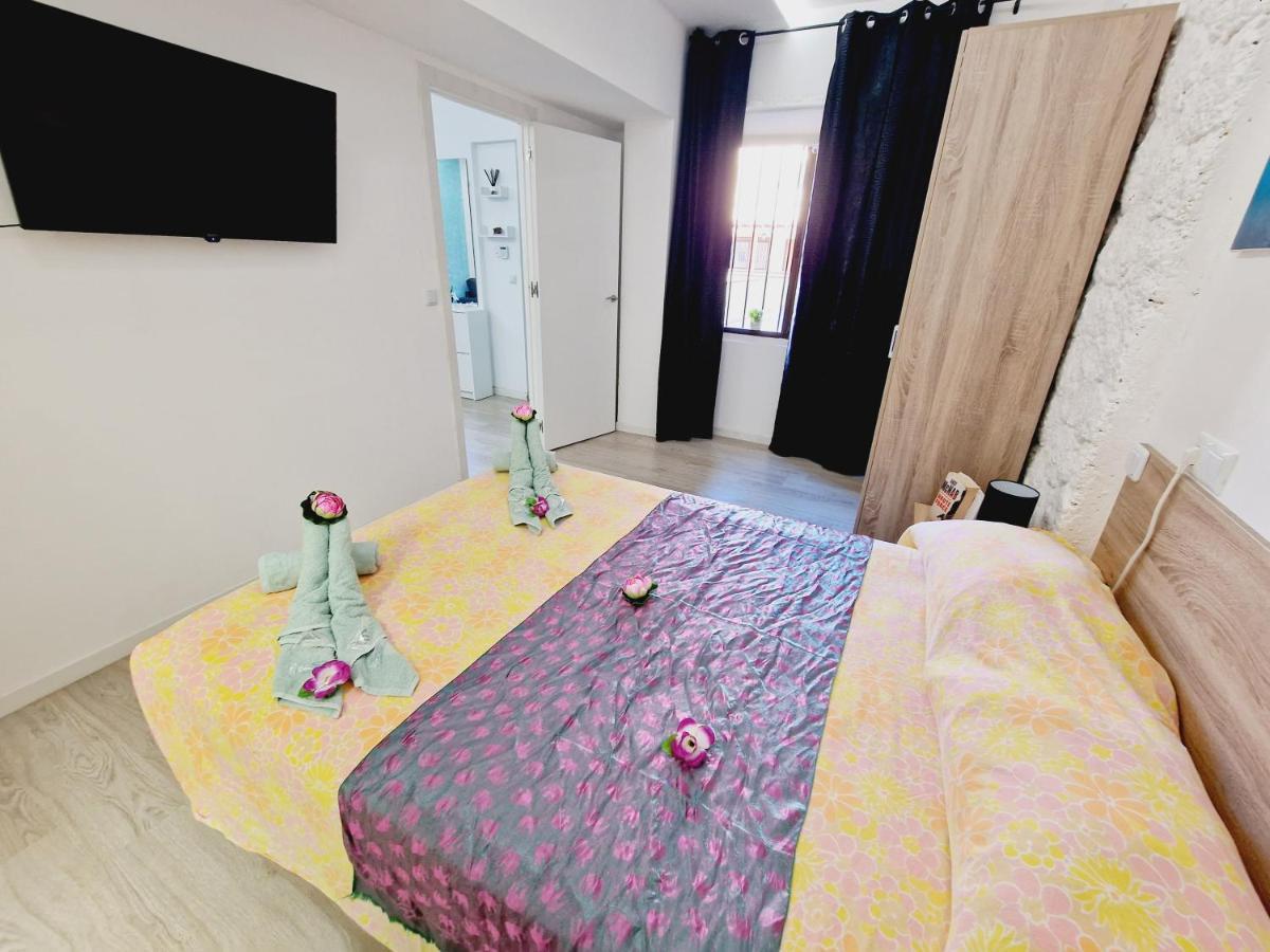 Daniel Beachfront, 2 Rooms Wifi Free Playa de las Américas Eksteriør billede