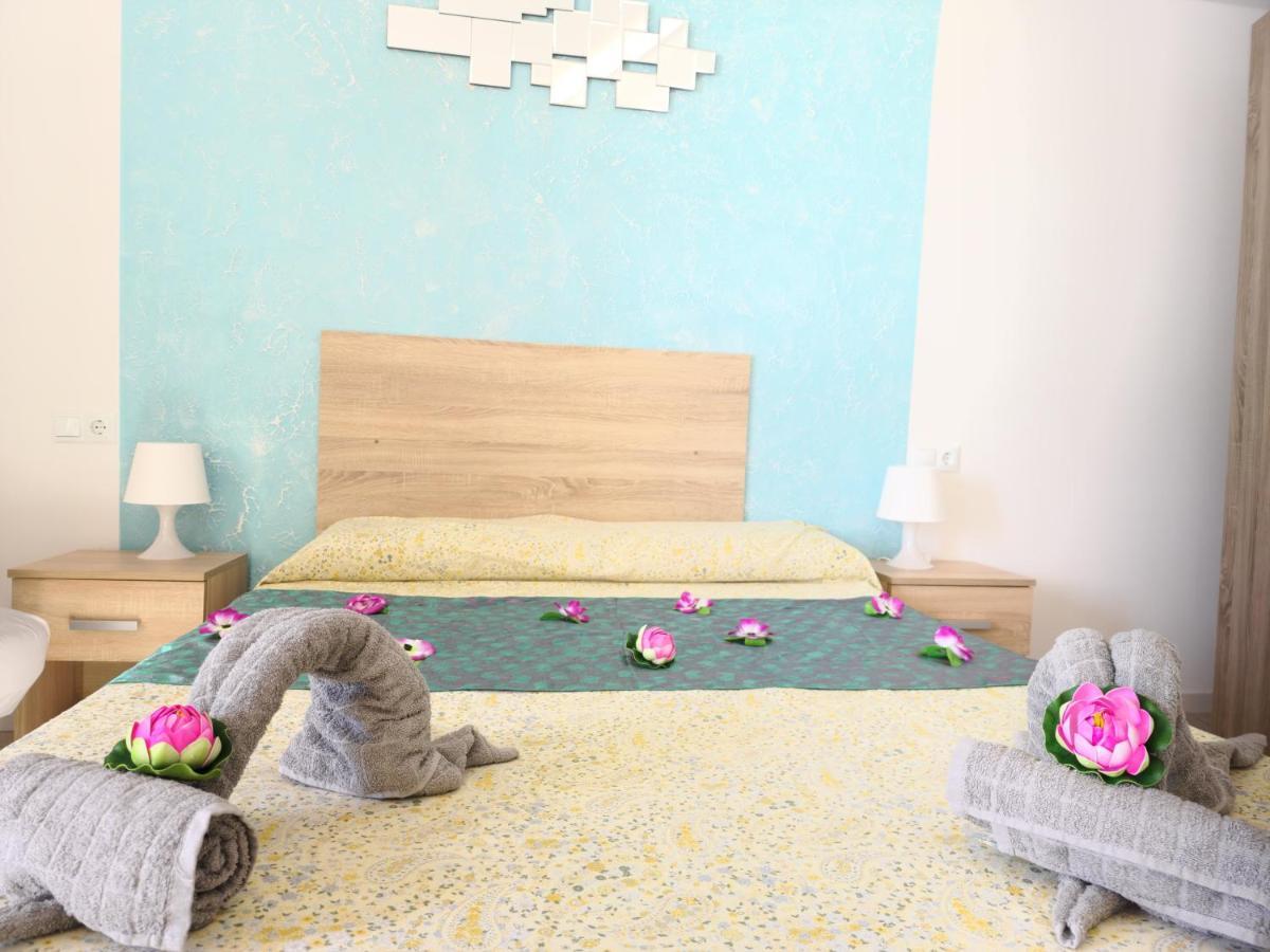 Daniel Beachfront, 2 Rooms Wifi Free Playa de las Américas Eksteriør billede
